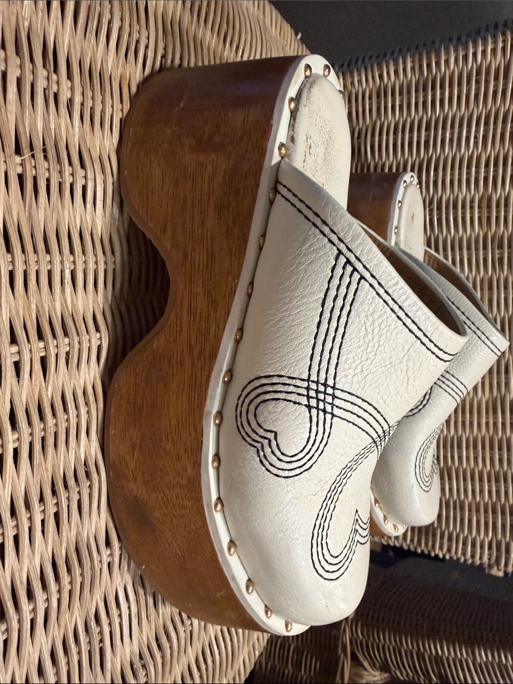 FARM Rio Cream Leather Studded Heart-Detail Clogs - Picture 2 of 7
